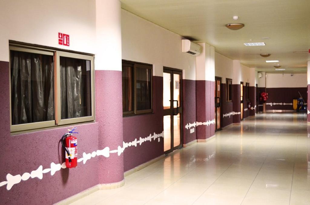 Mensvic Grand Hotel Accra Exteriör bild